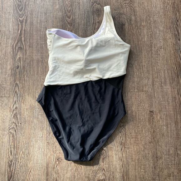 Modern One Shoulder One Piece Swimsuit - Picture 7 of 8